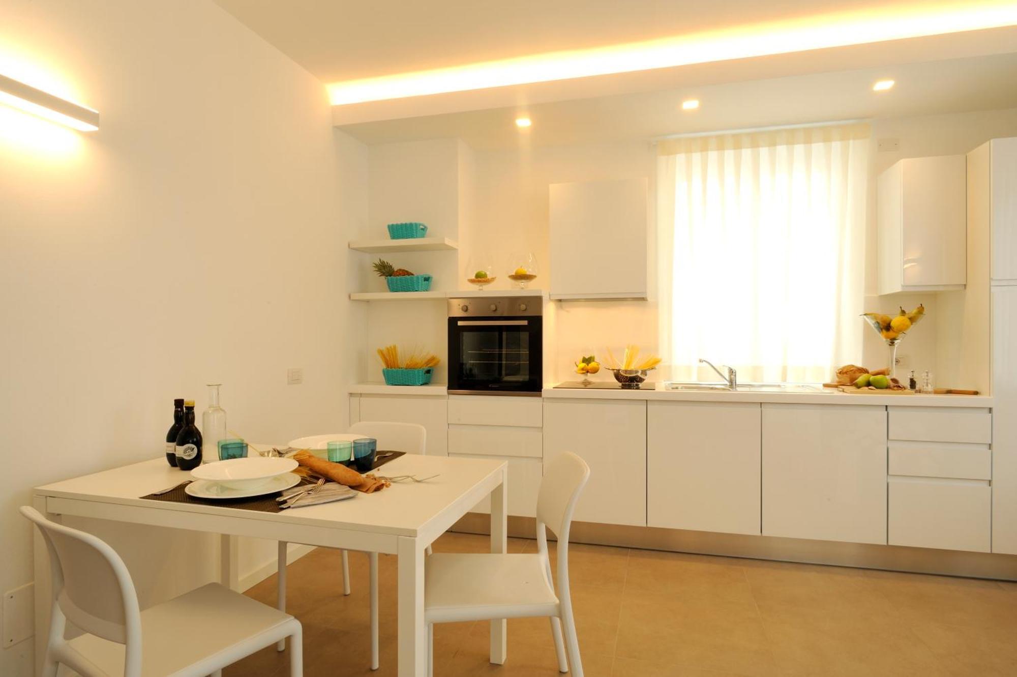 Residence San Marco Suites&Apartments 阿拉西奥 外观 照片