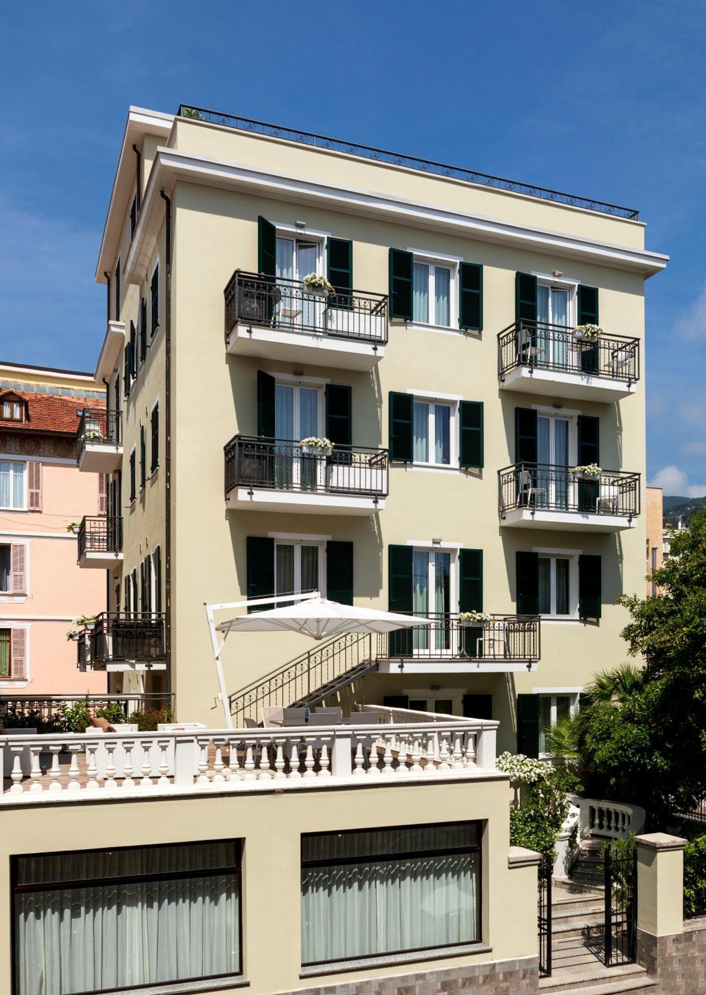Residence San Marco Suites&Apartments 阿拉西奥 外观 照片