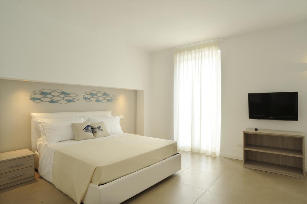 Residence San Marco Suites&Apartments 阿拉西奥 外观 照片