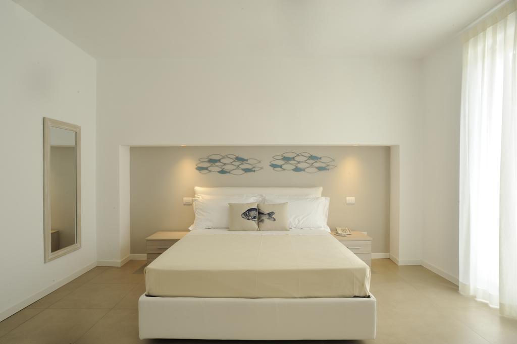 Residence San Marco Suites&Apartments 阿拉西奥 外观 照片