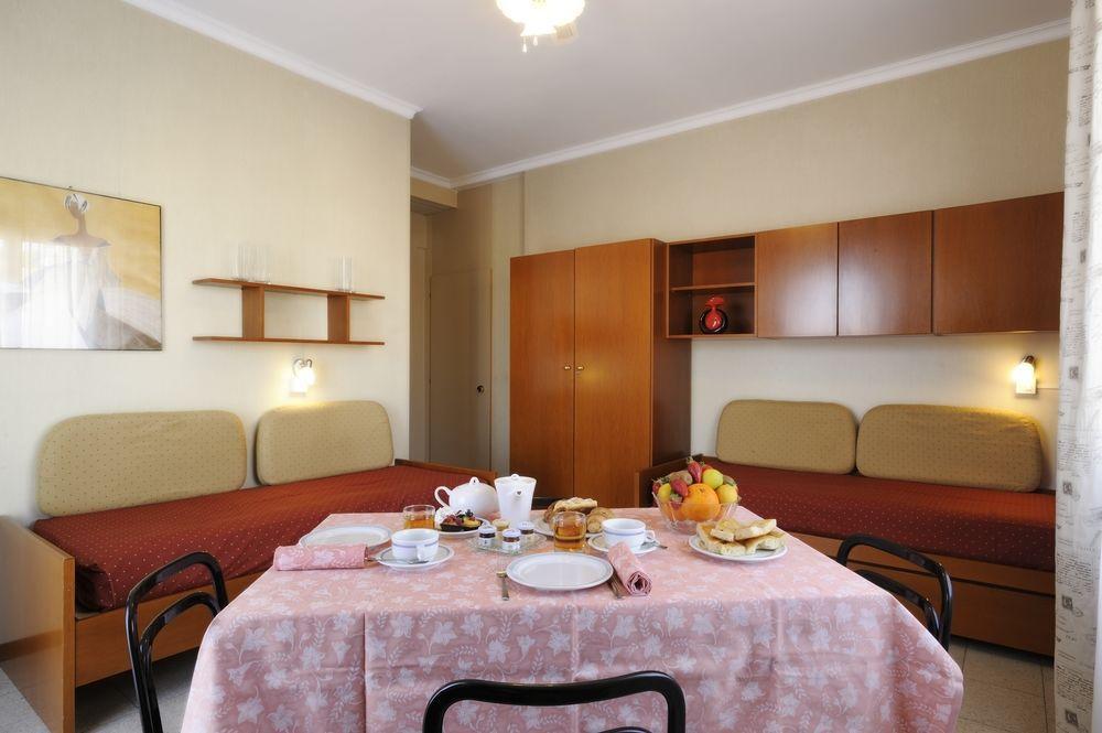 Residence San Marco Suites&Apartments 阿拉西奥 外观 照片